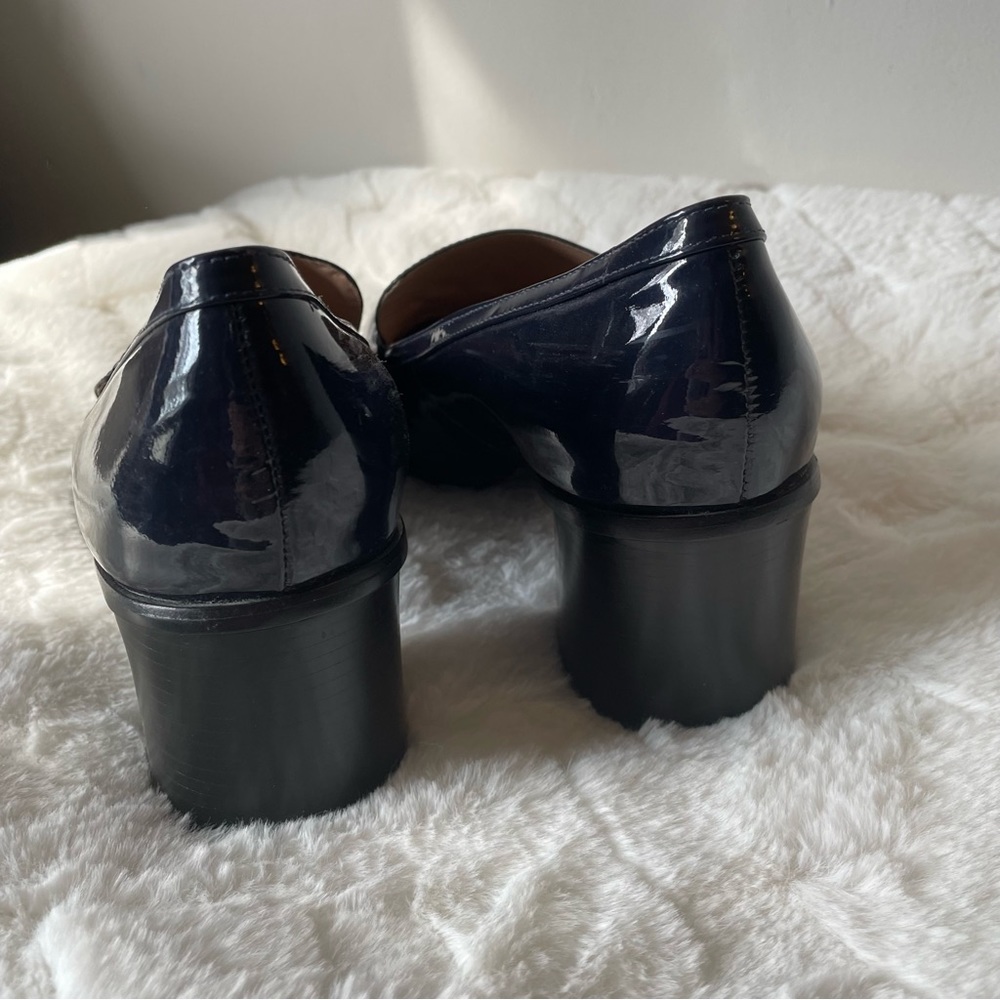 Tory Burch Navy and Gold Heels - Picture 8 of 9